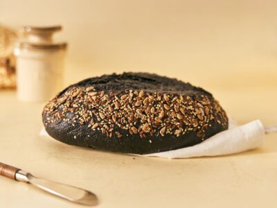 Leon The Baker explica las 7 razones por las que el pan de carbón debería incluirse en la dieta