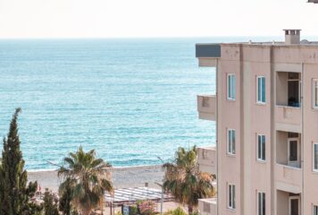 Inicio 64 Dos meses de alquiler de verano en la Costa Brava supera los ingresos de un año completo en Girona capital