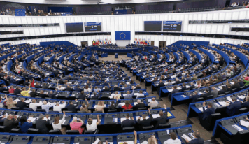 La AEA destaca el respaldo de la Eurocámara a reducir a 5 toneladas el umbral del CBAM para el aluminio