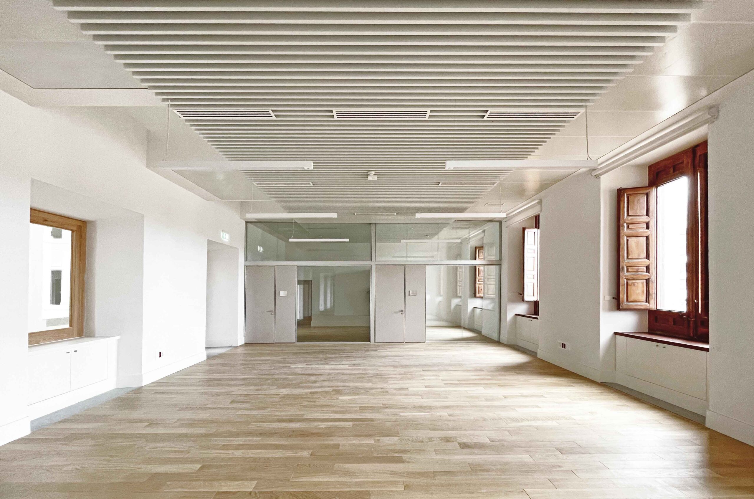 Nuncio Nuevo, una rehabilitación que devuelve espacio y luz a la arquitectura de Haan 3 29 NUNCIO scaled